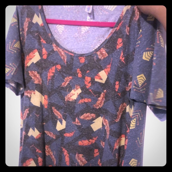 Lularoe Perfect T - Picture 1 of 3